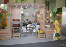The Citronex stand. They export bananas and tomatoes from Poland. The exhibitor had loads of meetings during the event.